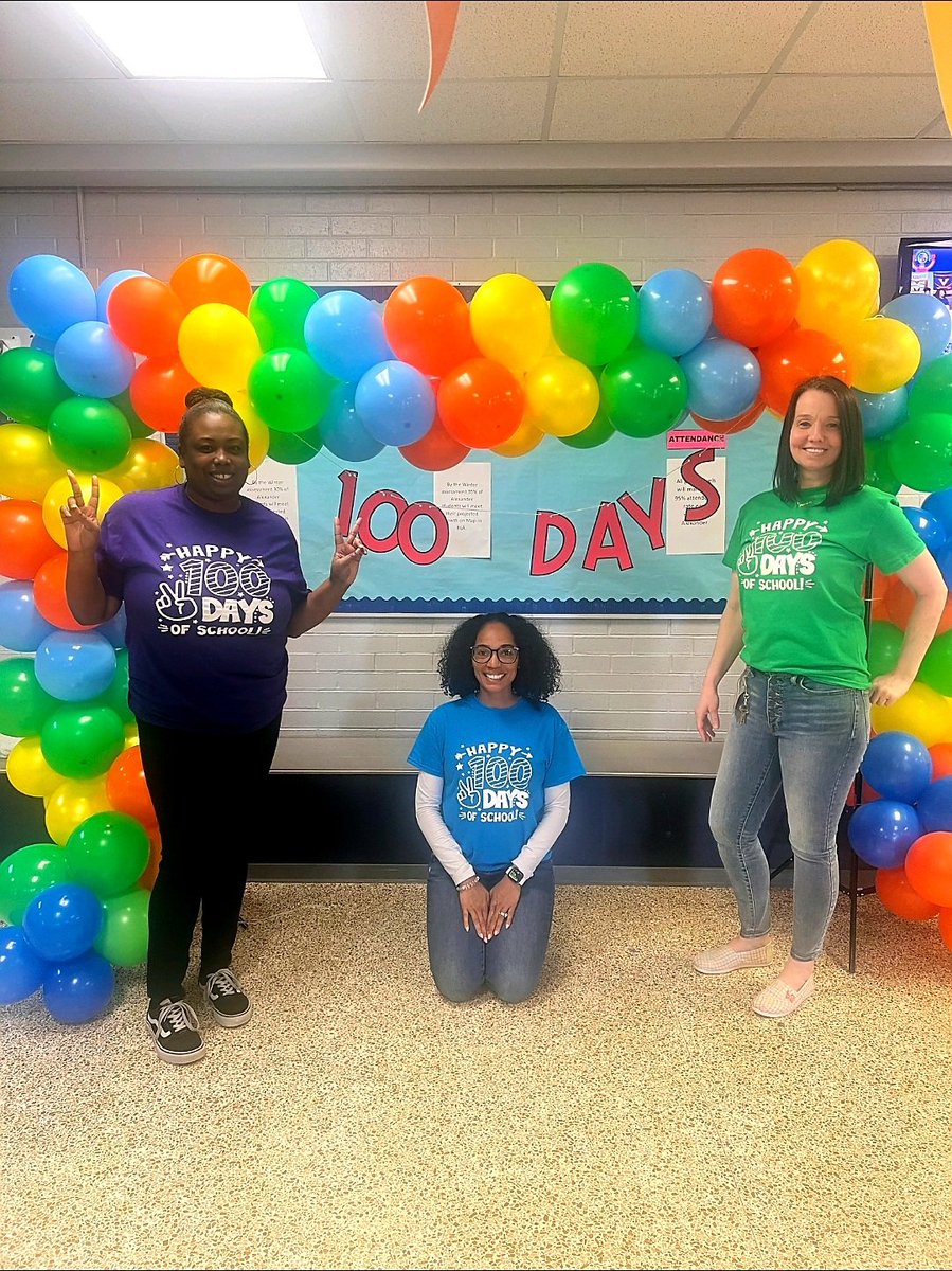 VG_TeachMe's tweet photo. Winning the day wouldn't be possible without a winning team. Each of our classes showed growth in one or more areas on MAP Growth and got a chance to attend the glow party with our kiddos! Let's keep winning ladies! #wintheday @Alexander_Elem @randomly_amused @cherawn https://t.co/JY4BPv6iM5