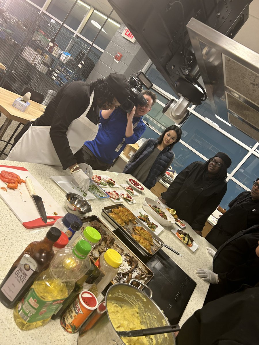AMALALIVES's tweet photo. Since 2016 we took a big leap of faith to open our very own vocational school component. We didn’t have any big corporate dollars or loans. We had #Hope and we are still serving! Thank you to @DOES_DC for funding us &amp; @DCDPR!! Thank you to @AimeeCho4 for telling our story! https://t.co/lFfR0OqfCQ