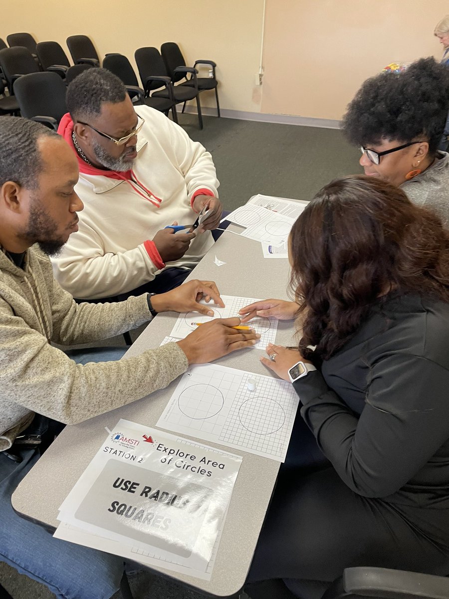 Mrs. Roddy tweet media