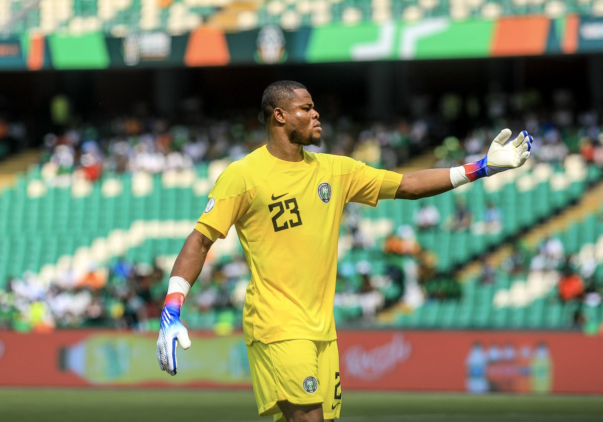 CAF_Online's tweet photo. 5 games. 4 clean sheets. 🇳🇬 

Stanley Nwabali na real Mr 'no gree for anybody'. Kakaraka like Zuma Rock. 🪨

 #TotalEnergiesAFCON2023 https://t.co/rYB0xVeweR