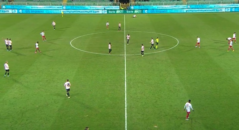 euroPAfcs's tweet photo. #EndMatch #PalermoBari 3 - 0 #SerieBKT #PalBar #Rosanero #Ranocchia #Ceccaroni #Segre https://t.co/wf0F0PRcZC