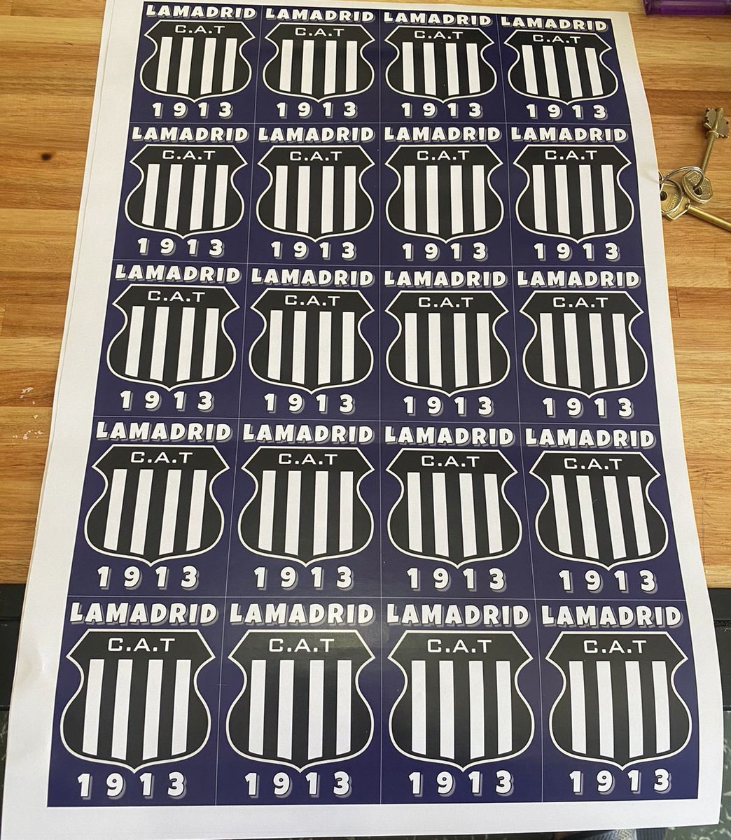 Salió nueva tanda para seguir copando toda la docTa de calcos