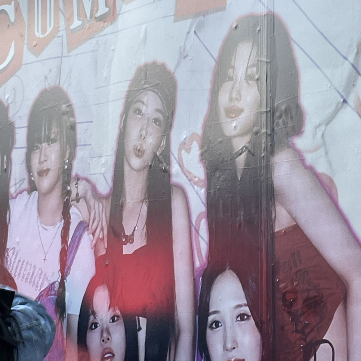 nayeonuvita's tweet image. Hoy las vi en una publicidad, mañana en el escenario 🥹 LAS AMO DIOS #ReadytoShow #ReadytobeONCE #ReadyToBeMéxico #TWICE_5TH_WORLD_TOUR_MEXICO #TWICE @TwiceSupport_MX @TWICEMexicoFC