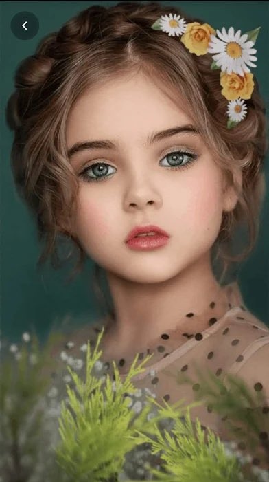 هل تشعر بي عندما أحن اليك؟

عندما أحتاجك؟

عندما يؤلمني قلبي بسببك ؟

عندما افقد احساسي بكل ماهو حولي

ولا أتمنى سوى وجودك؟

هل تصلك نداءات قلبي؟

توسلات روحي؟

وهي تبحث عنك…

قل لي بربك…هل تشعر؟

لك في قلبي سبعة إبواب أولها الحب وآخرها العتاااب والخمس الباقيات 
شوق جنون عشق