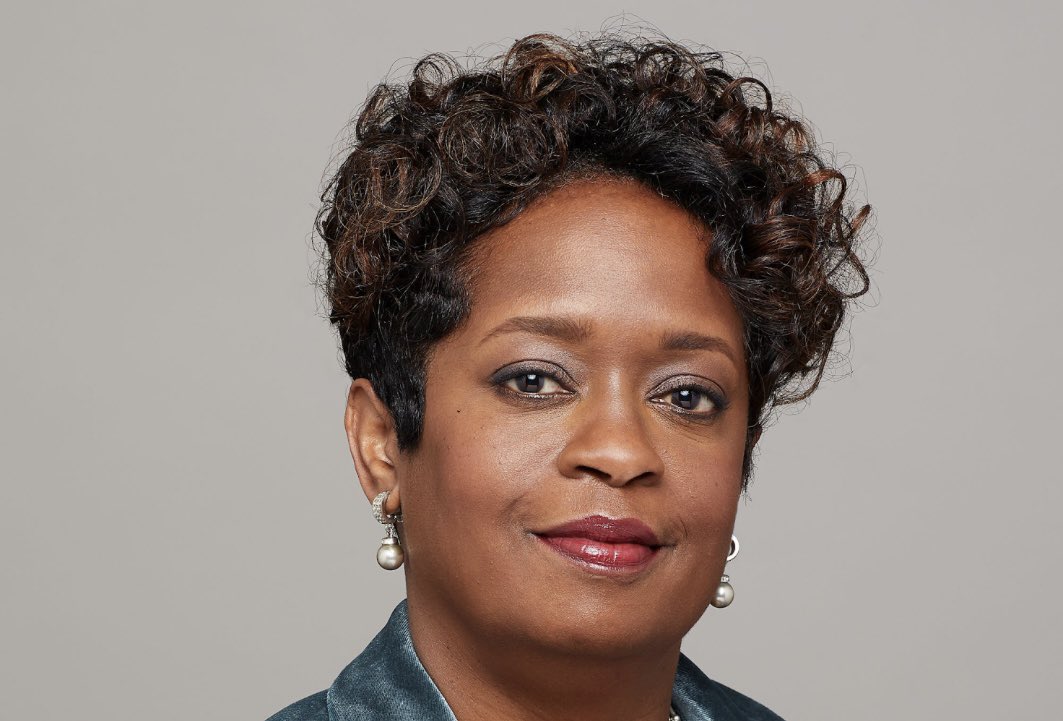 HushLoudly's tweet photo. @rollinout 's @munsonsteed interviewed me for his CEO to CEO series in advance of Black Introvert Week. Check out, "Jeri Bingham clears up introvert misconceptions." Thanks, Munson! Link in bio to read. https://t.co/5Z0G2Vu7jy