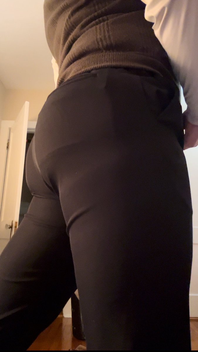 RossetaStoneNot's tweet photo. The bros at the office spotted my tighty whities 😣 https://t.co/xw8cAeQ9bv