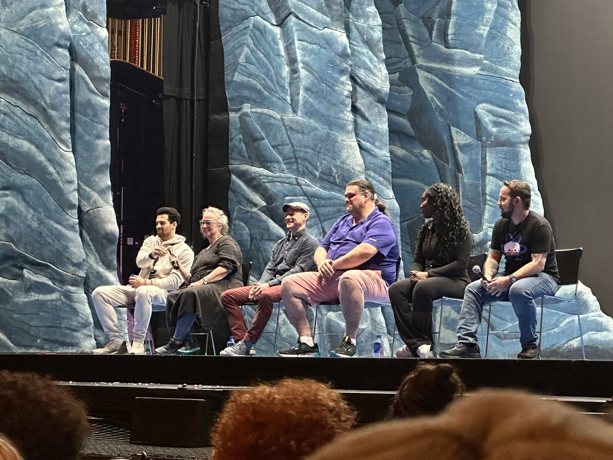 Our cast had a MAGICAL time at @FrozenBroadway touring show with @BwayLouisville and the Q&A after! We know our kiddos will never forget this wonderful experience ❄️⛄️💙#GutermuthPride #musicaltheatre #kidstheatre