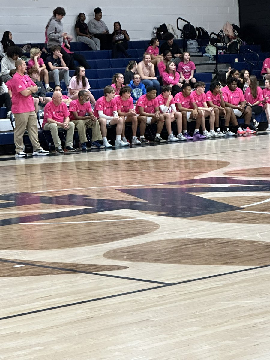 Krystal_Tyndall's tweet photo. A few highlights from the start of tonight’s @KayYowFund Play4Kay game! @LazerEdge #impact #everycatchcounts #ffac @MACSchools https://t.co/sYsL22KfJn