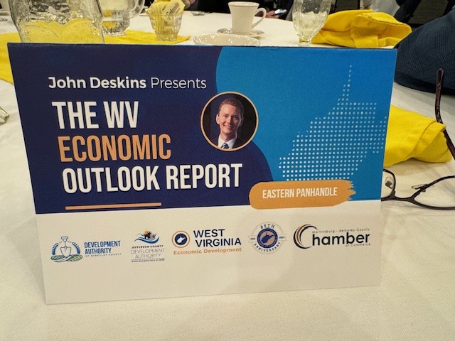 Potomac_Bank's tweet image. It was a pleasure attending Martinsburg-Berkeley County Chamber of Commerce Economic Summit 🌟, where we gained insights from John Deskins, PhD, on the economic outlook for the Eastern Panhandle and West Virginia 📈. 
#myBCT #BCTCommunity #BankLocal