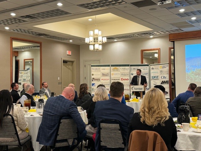 Potomac_Bank's tweet image. It was a pleasure attending Martinsburg-Berkeley County Chamber of Commerce Economic Summit 🌟, where we gained insights from John Deskins, PhD, on the economic outlook for the Eastern Panhandle and West Virginia 📈. 
#myBCT #BCTCommunity #BankLocal