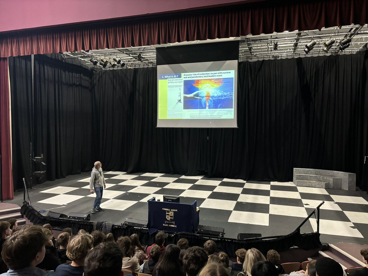 ICT_2xl's tweet photo. Diolch yn fawr to Simon Lovell-Jones from @cardiffmet for the insightful talks on AI to Year 11 &amp; 13. Scan the QR code to be updated with relevant events from Cardiff Met Uni. https://t.co/6O3lTOiuQ1