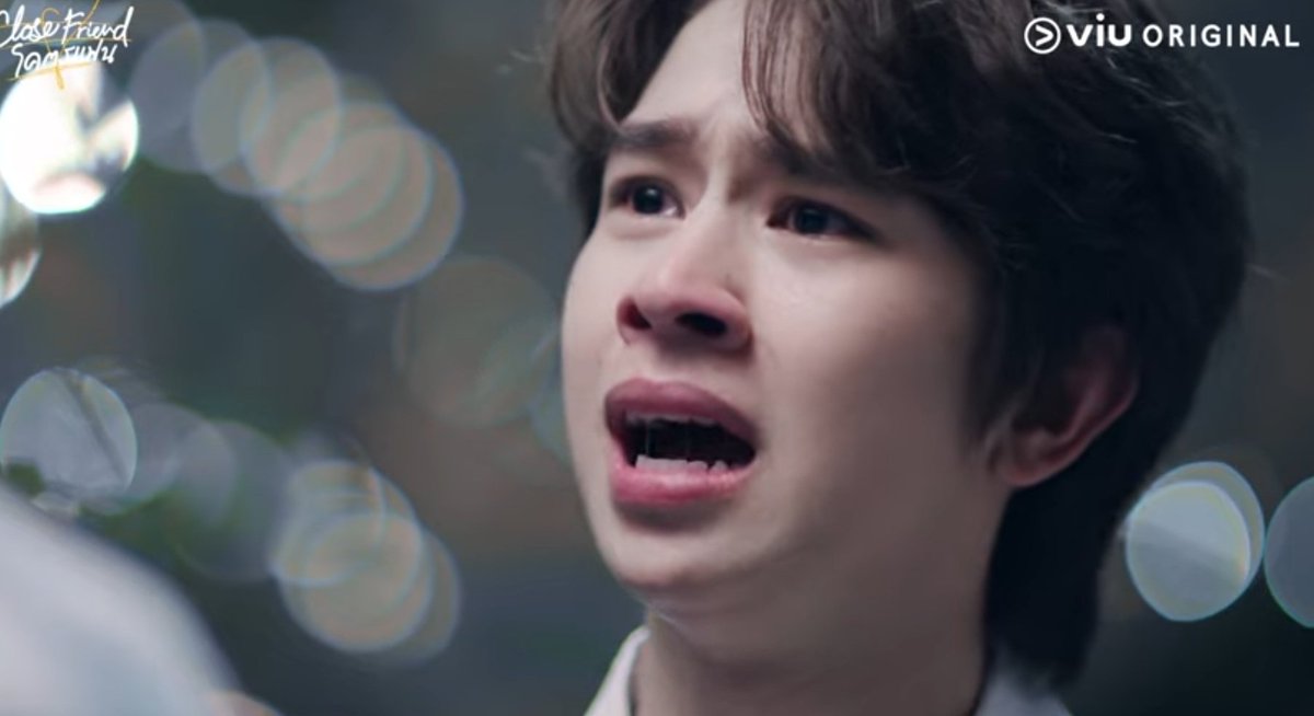 hanarinlada's tweet image. จำได้เลยว่าอีพี่เพียร์ซจะโดนหมอนฟาด... ดันบอกน้องว่า.. ให้ห่างกันสักพัก... น้องเค้าอยากให้ง้อจ้าพี่เพียร์ซ
ไปพูดแบบนั้นมันคือการทำให้แย่ลงดูสิน้องฉันเสียน้ำตา... ดูทีรัยอินจัด😁
#CloseFriend
#ช่วยทำว่ายังรัก
#OhmThitiwat ​#fluke_natouch