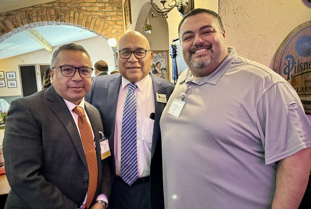 Was able to connect with two of the great past presidents @oalaboard. Don Mario Alba and @suptbalderas. Thank you for what you do for our students and our compadres. #education #oala2024 #compadres <a href="/ALASEDU/">ALAS National</a> 
<a href="/AASAHQ/">AASA</a>