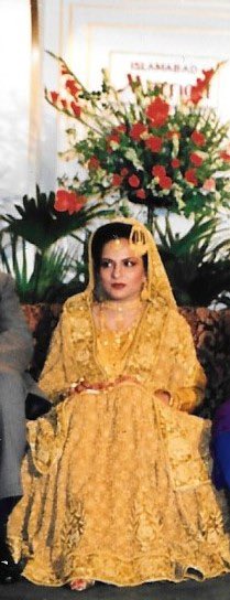 AsgharNazeer's tweet image. Contact to turn into a love song YOU'RE MY LADY, MADE FOR ME youtu.be/Ub9OcsTs6GI?fe… via @YouTube #romantic #romanticcouples #poem #poetry #musicvideo #musicians #musicindustry #SONGS #lyrics #film #filmindustry #movies #composer #singers @yrf @arrahman @SonyTV @ZeeTV @TSeries