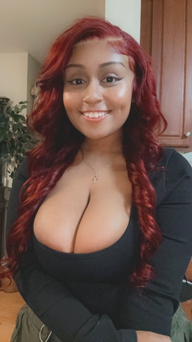 Red hair.. rt if I turned on you on even just a little ❤️👸🏾