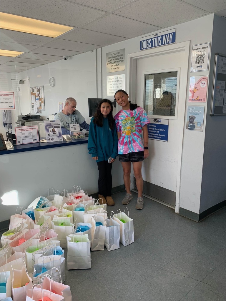 Thank you @girlscouts Troop 4465 from #RedondoBeach👏These eighth grade cadettes made care packages for our adoptable pets for their Silver Award!

#spcaLAdonate #Since1877 #FriendsforLife #spcaLA