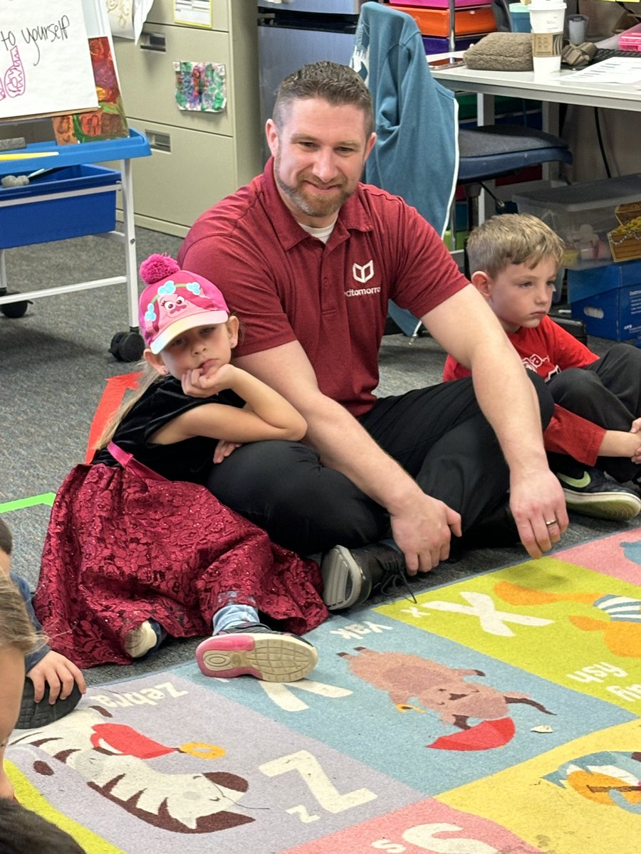 johnjwhalen's tweet photo. How was your day at work? #classroomcircles #kindergarten #firstfive #edtomorrow https://t.co/kjLqFw6u7q