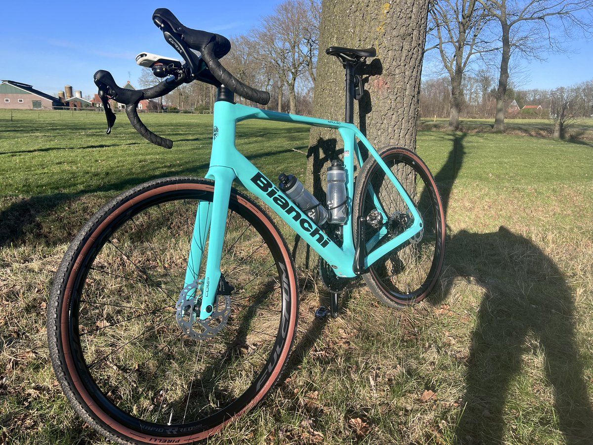 ZigterJ's tweet photo. New bike day #Bianchi #gravel https://t.co/Z5oDbxt7xE