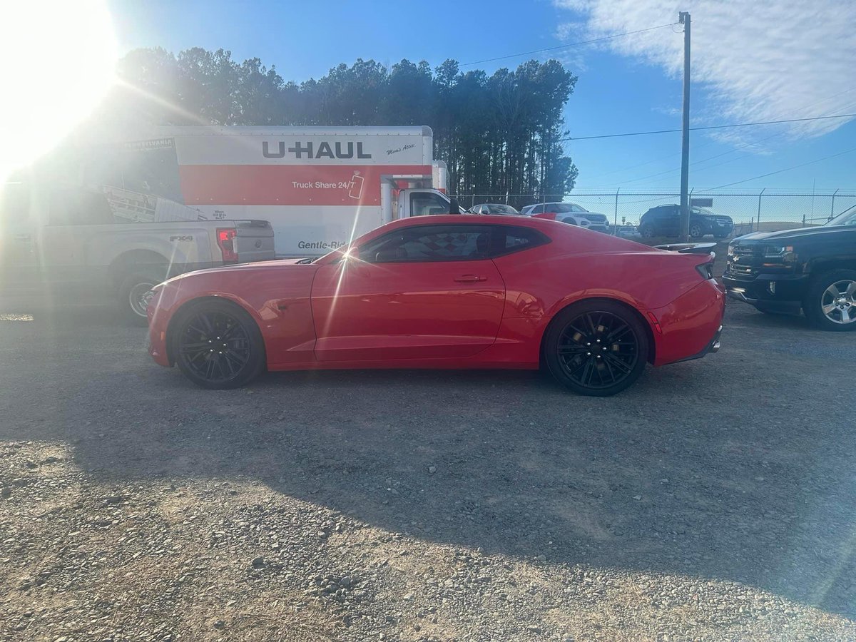 neekusj's tweet photo. 🎉 Big shout-out to the Champion family on their new 2017 Camaro SS! 🚗 Thank you for choosing Ruston Pre-Owned. We appreciate your support! 🙌 #NewCar #HappyCustomers #RustonPreOwned https://t.co/zOdASzwlwS