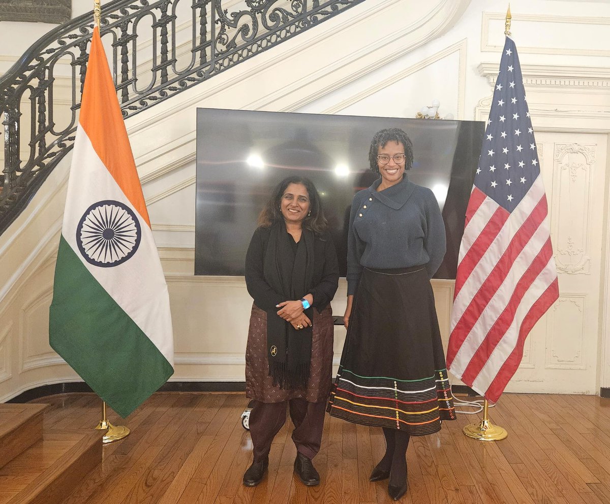 🇮🇳🇺🇲 Health Cooperation for global good! 🇮🇳 Charge d'Affaires @ranganathan_sr had productive discussions with 🇺🇲 Asst. Secretary Loyce Pace @HHS_ASGA on further strengthening India-US Health Cooperation incl. on One Health, Resilient Medicinal Supply Chains, Digital Health, R&D…