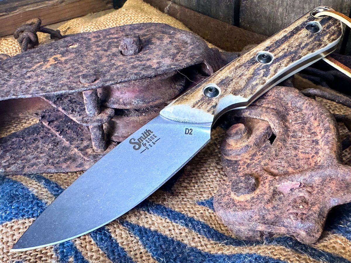 SmithnSonsKnfCo's tweet photo. Custom drop! #damascus #elk #filework #usamade #knife #knives https://t.co/oO5MlepojX