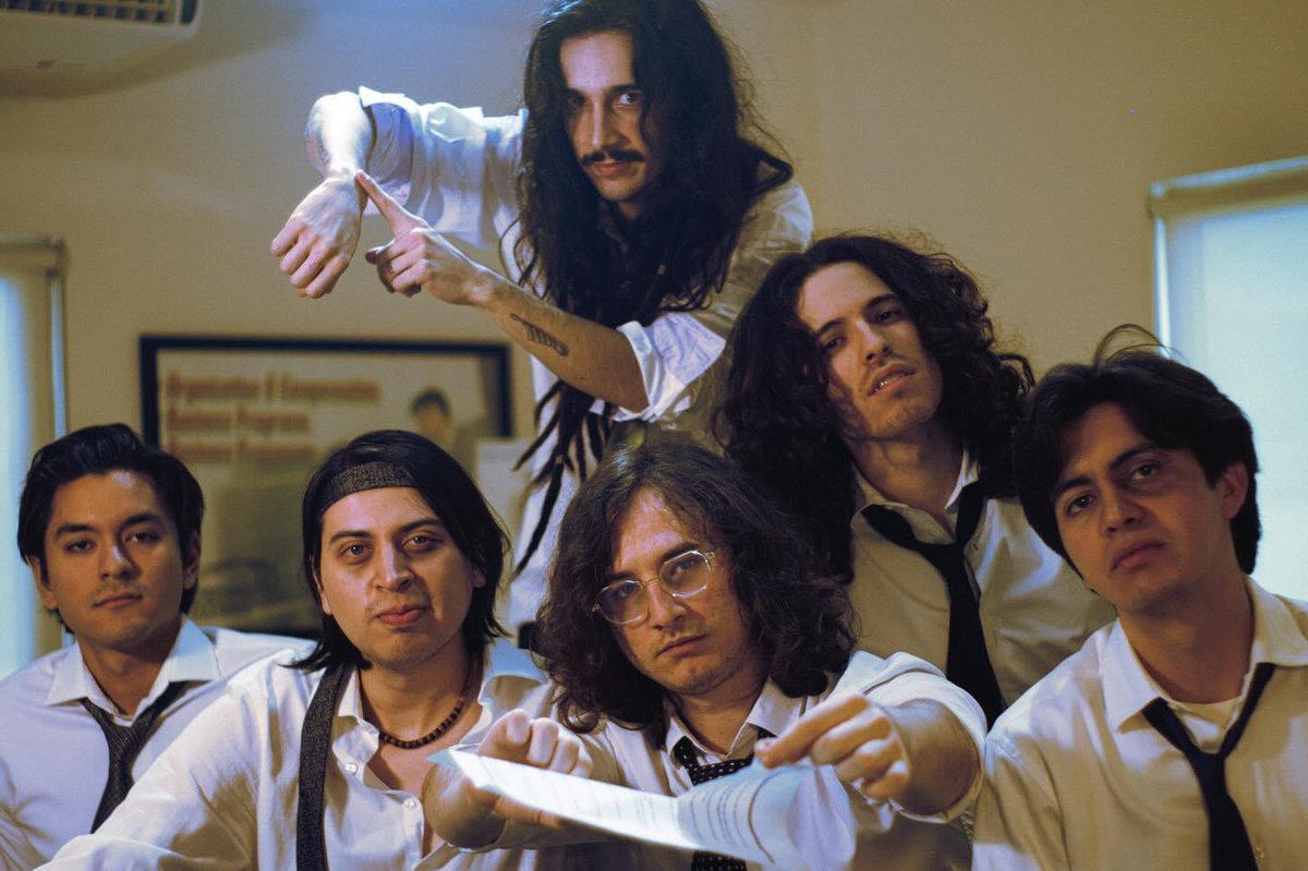 Isla en el Desierto | El Reloj de Arena⌛️🍃
<a href="/islaeneldesiert/">𝕀𝕤𝕝𝕒 𝕖𝕟 𝕖𝕝 𝔻𝕖𝕤𝕚𝕖𝕣𝕥𝕠 🌴</a> 
👉🏻bitly.ws/3c3mv

Reseña por: <a href="/despeinada_aja_/">Fernanda Casillas</a>