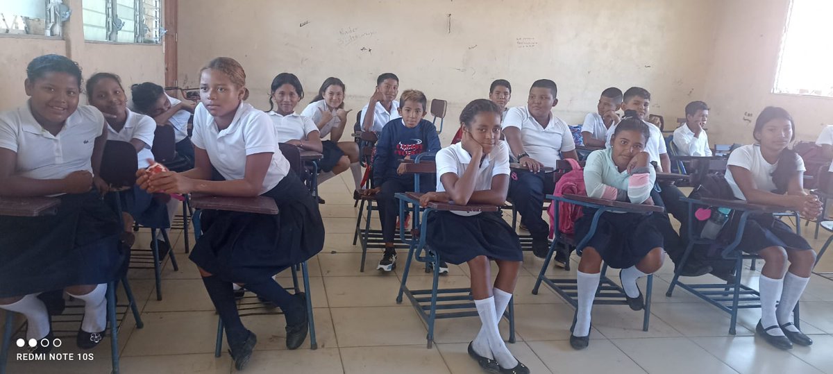 MarenaNicaragua's tweet image. Enfocados en la promoción de valores ambientales, realizamos presentación y charla sobre la vida entrelazada de los humedales y las personas, en celebración al Día Mundial de los Humedales, con estudiantes de secundaria de #INOS, en el municipio de Waspam, Caribe Norte
#Nicaragua