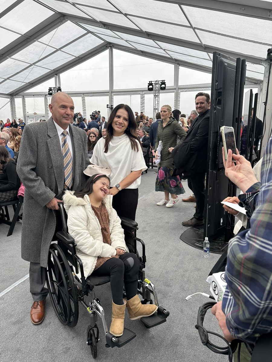 Claudiavrobles_'s tweet photo. Celebrated the dedication of the new Primary Children’s Miller Family Campus in Lehi today after more than 3 years of building and decades of discussion.

Here, pediatric patients in surrounding Utah County areas will have access to care closer to home. https://t.co/4WblhYw2gW