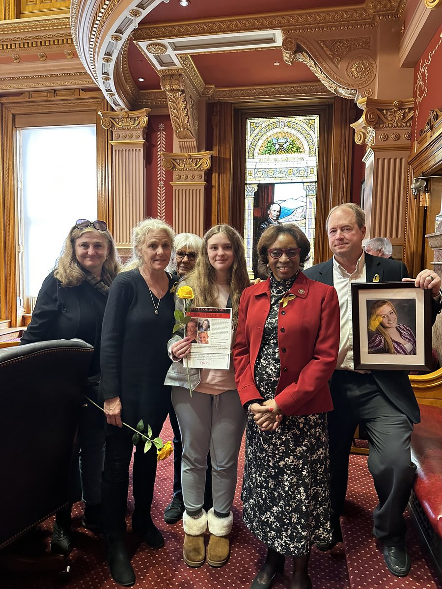 SenRhondaFields's tweet photo. Have you seen them? Today, #CoSenate passed “Missing Persons Day” resolution. A chance to shine light on hundreds of people in Colorado gone missing. We reaffirm our commitment to bring justice & answers to grieving families. The missing should not be forgotten. #coleg #copolitics