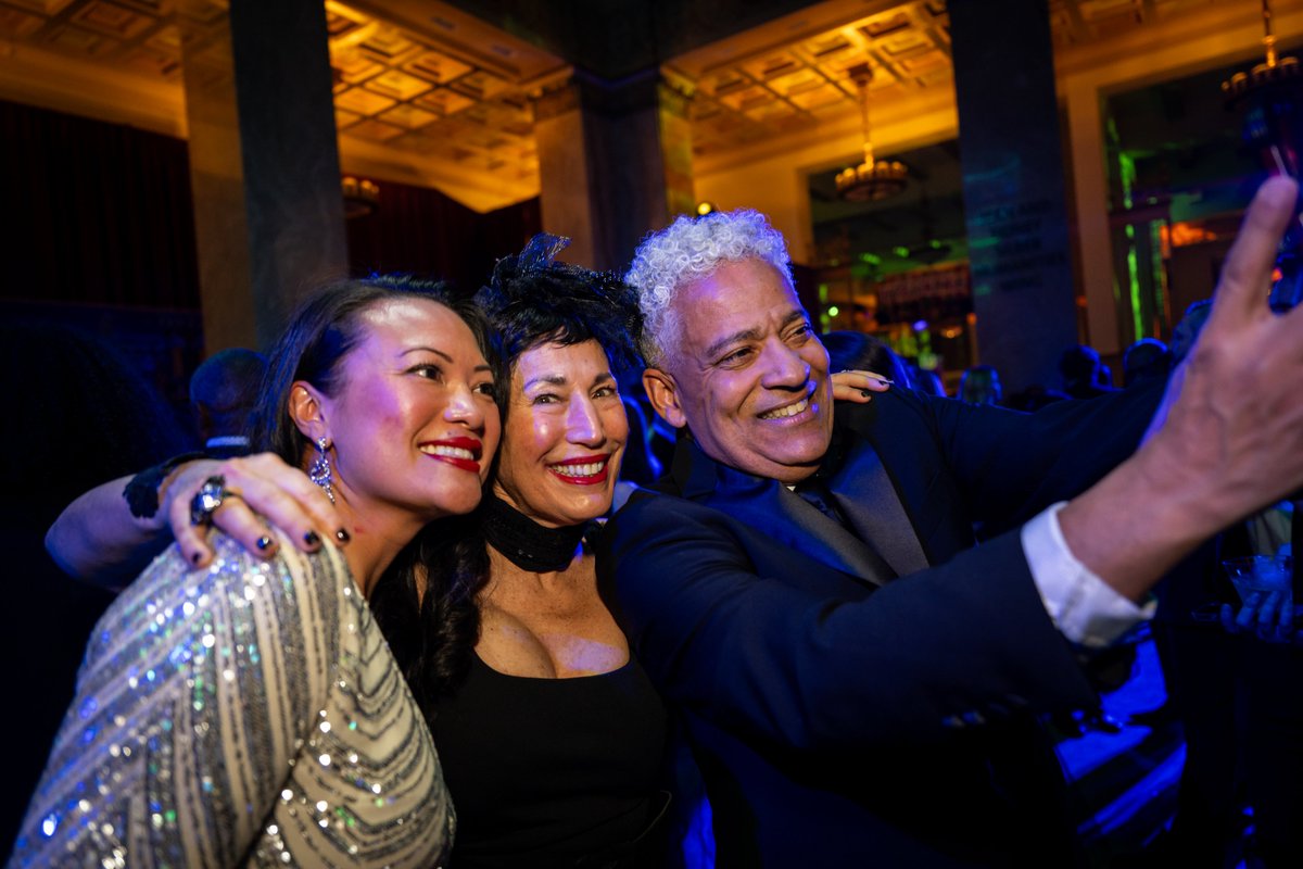 Pratt Contemporaries tweet media