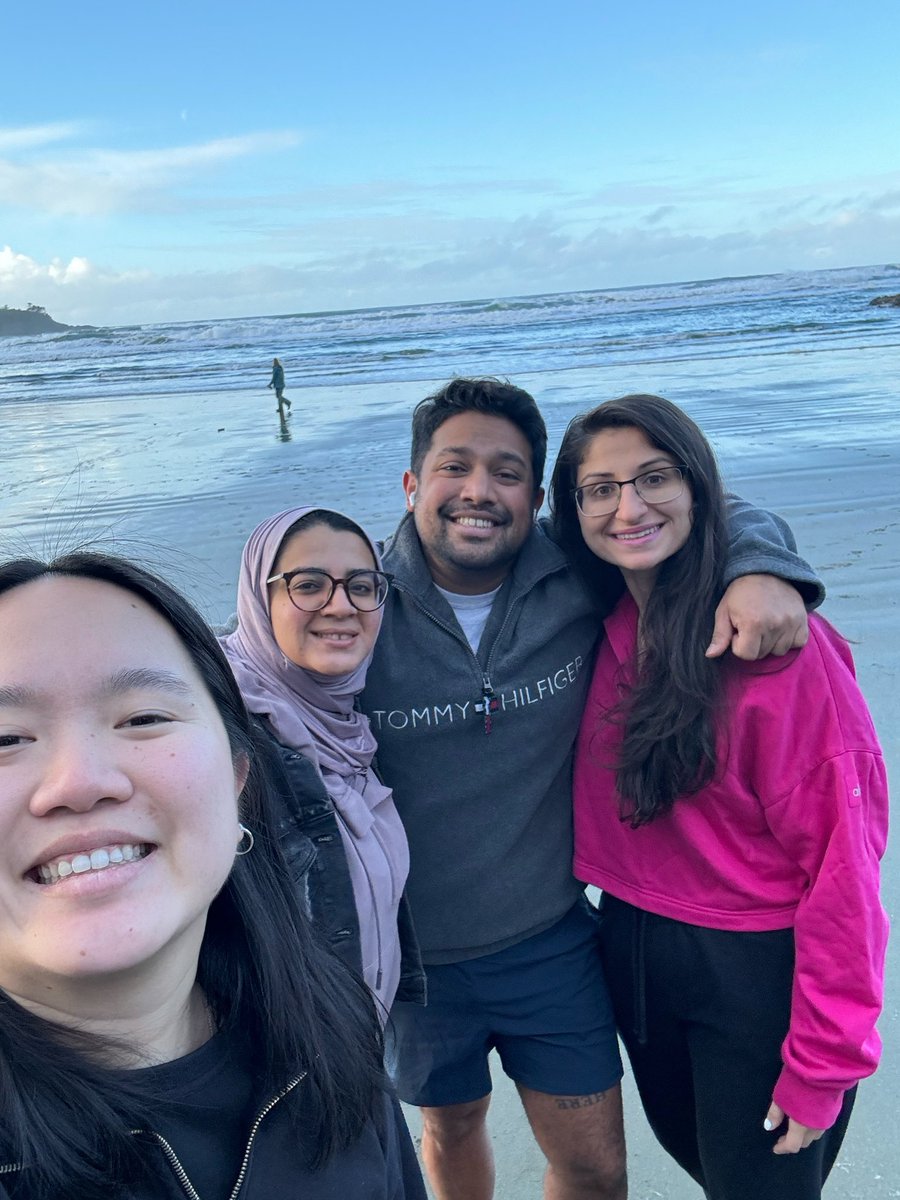 karandsouza's tweet photo. Beach walks in between lectures with these beauties is the breath of fresh air we never knew we needed #mypeople #habibis #gsrp2024 @GenSurgReview @chuynhMDCM @lcadili @3nooda91 https://t.co/WgqEBACUZc