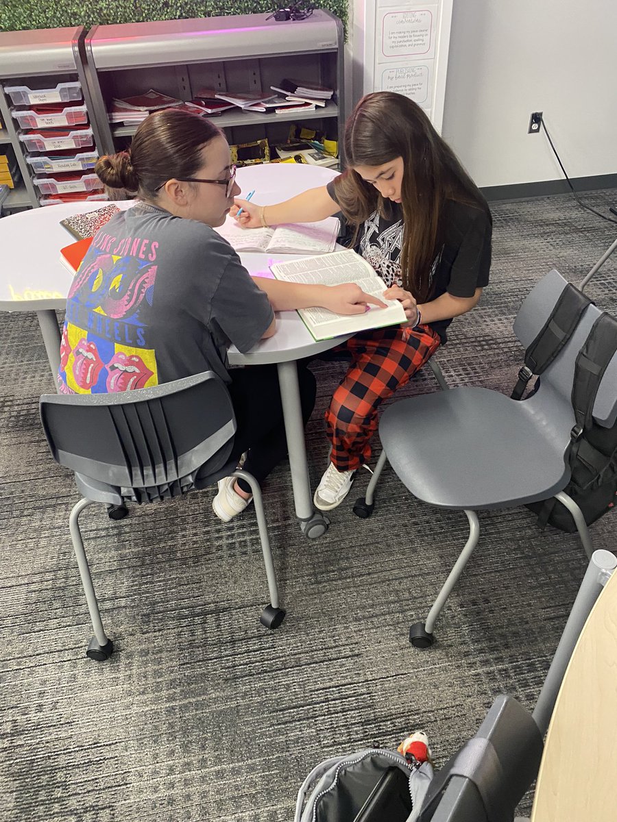 Kristen Smith tweet media