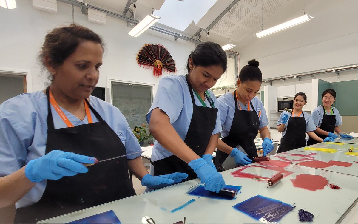 Another productive week at the Lime Art Print studio treating our wonderful and stressed out NHS staff to some creative time out! 🥰 @MFTnhs @MCubbonNHS @EhwMft @mftchiefnurse