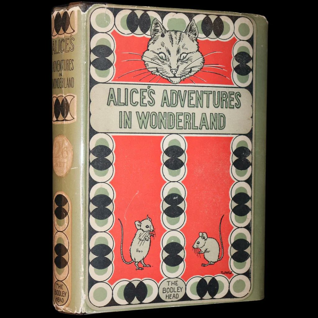 🐇 Fall down the rabbit hole with this 1925 gem! 📚✨ 'Alice's Adventures in Wonderland' awaits.
🔗mflibra.com/products/1925-…

#BookWithASoul #MFLIBRA #AliceInWonderland #VintageBooks #RareBooks #BookCollectors #LewisCarroll #Bookstagram #LiteraryTreasure