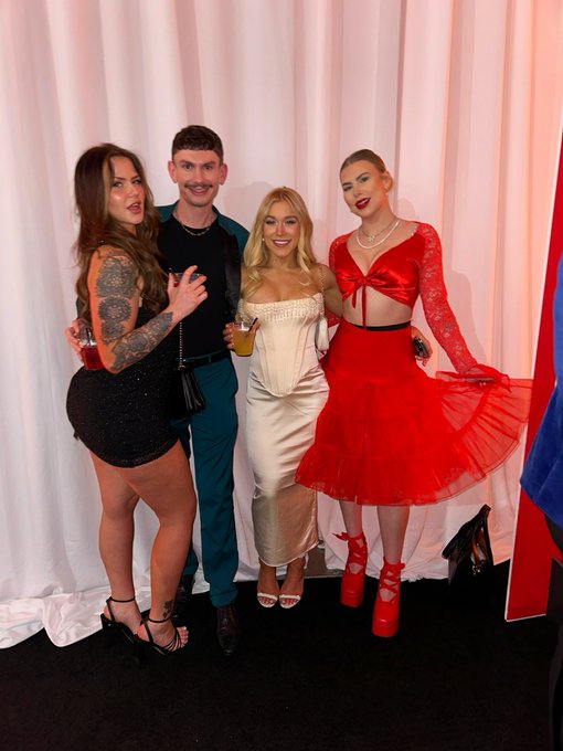 late af avn photo dump, best time w the best people @Pandora_Skye @FleshMechanic19 @bellamiauk @ellebrookeuk<a href="/tag/xbizeuropas"class="tags"><span>#xbizeuropas</span></a>