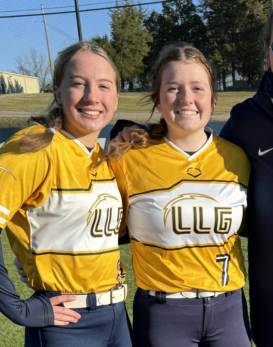 It’s national catchers day. Shout out to my teammates Liv and Taylor! Can’t wait for this summer to get started with my girls behind the dish!!!!! @llgwools @Org_LLG @LivHolmes2027 @taylor_harper22