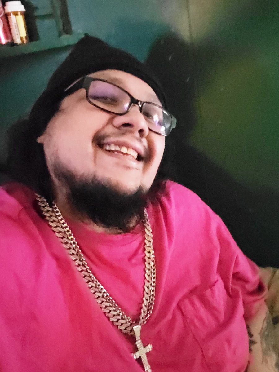 Robert26Moreno's tweet image. Chilling. #vibecity #vibe #WeedLovers