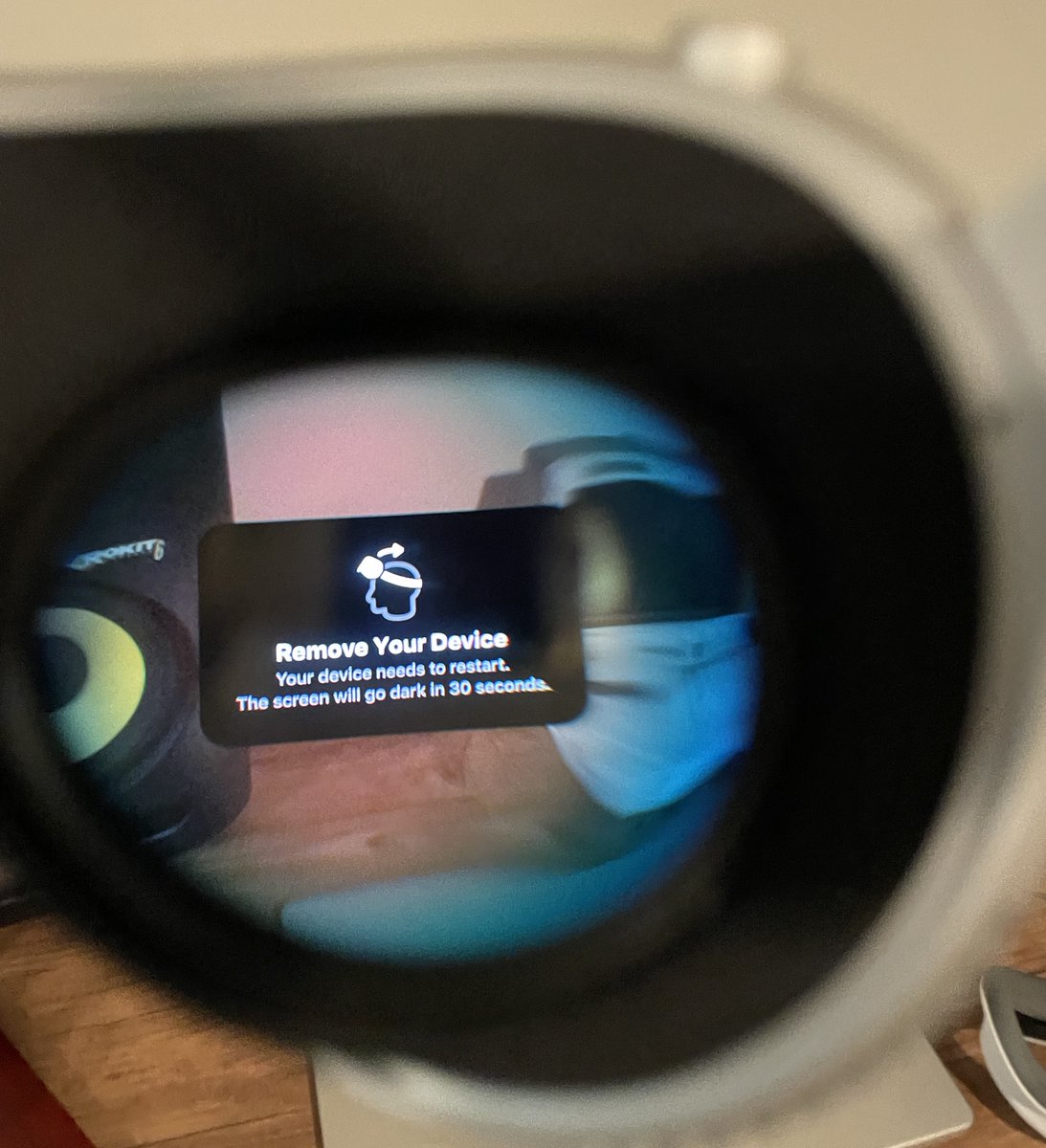 0xjprx's tweet image. The world's first(?) kernel exploit for Vision Pro- on launch day!