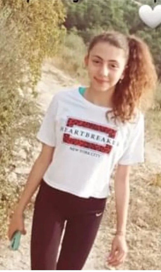 Keşkelerde boğuldum SERİN'İM, gitmeyecektik, ne işimiz vardı kader deyip boyun eğen, herşeyin Allah'tan geldiğine inanan bir yerde?Voleybolun "v"sine ilgi duymayan,salonda seyirci sadece biz olan bir yerde. Bu seçimin de,bu ölümün de tüm sorumluları,bir ömür hayır etmeyin. #isias