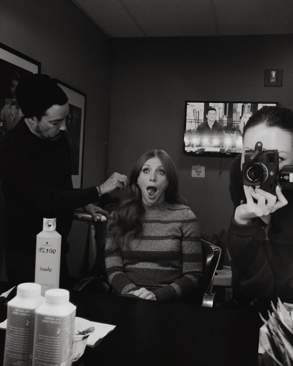 BryceDallasHowardNet tweet media