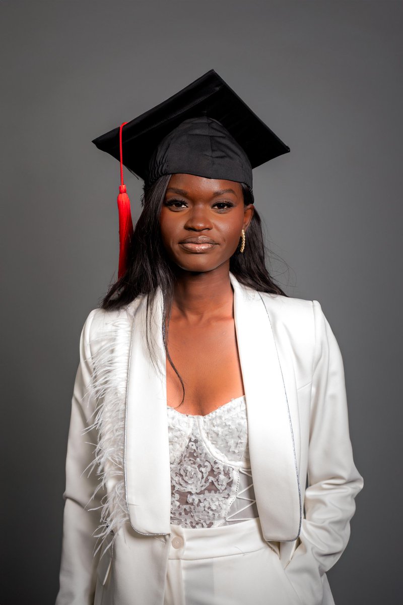 PoniHenry2's tweet image. Bachelor of Science in Computer Engineering.
Makerere University Kampala
First class honors. π©πΎβπ
Top of the class π₯³
Eng. Poni Henry π
#Mak74thGrad #SSOX #SSOT #womeninSTEM #womenintech