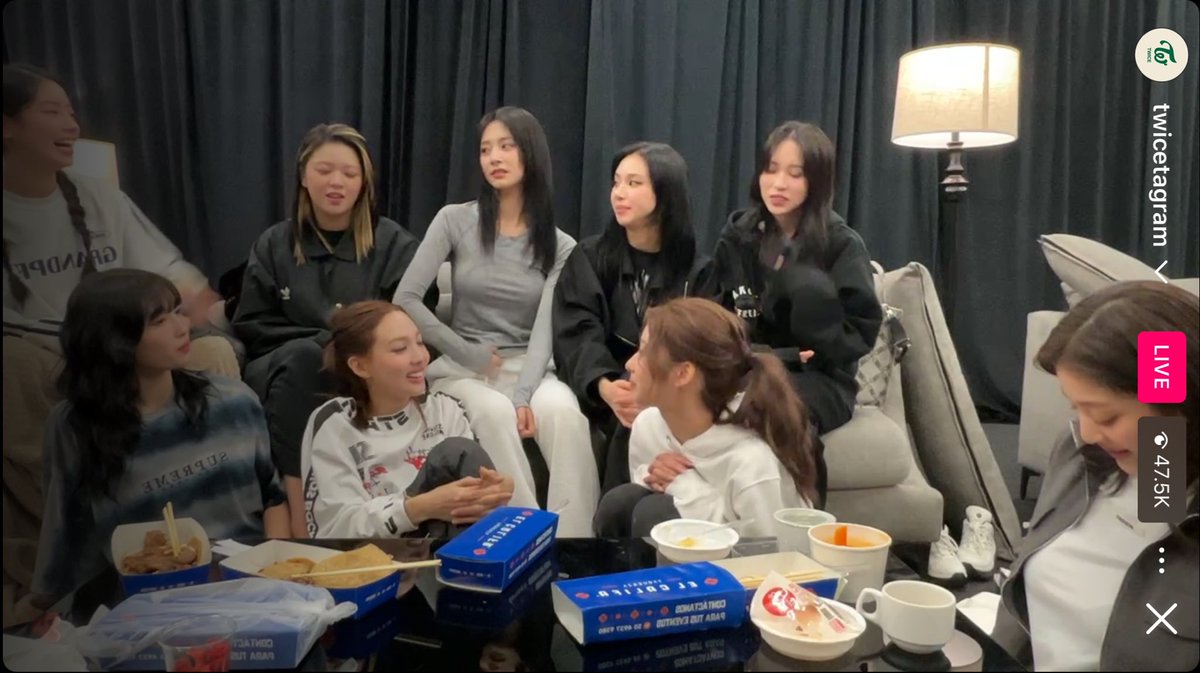 CuteTzu_'s tweet photo. I’ve missed these girls so much 🥹 https://t.co/S81VB3D3MV
