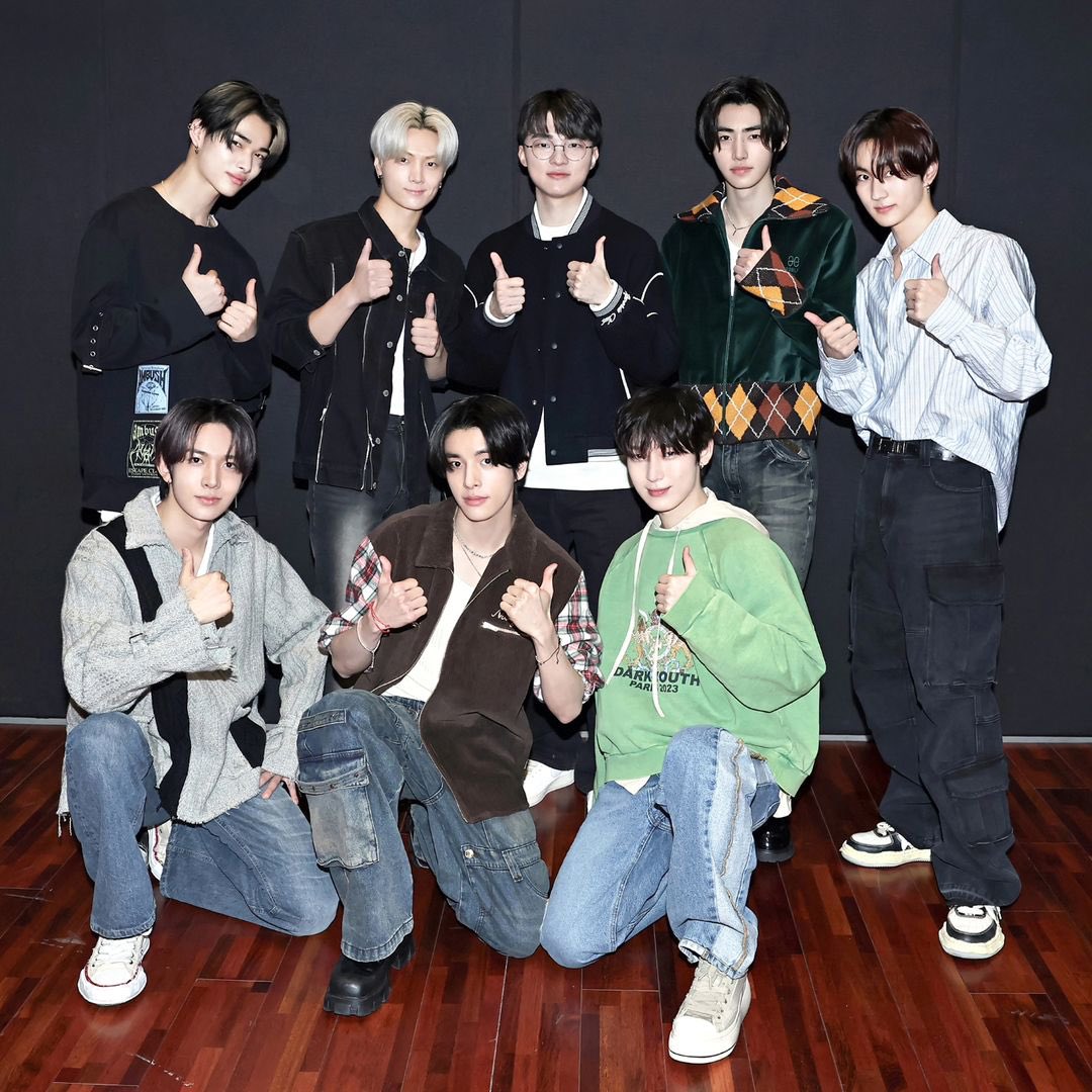 Centred around a focal point alongside Faker in unity, we summoned cherished recollections in this reverent journey which emanated an enduring nucleus on our path.