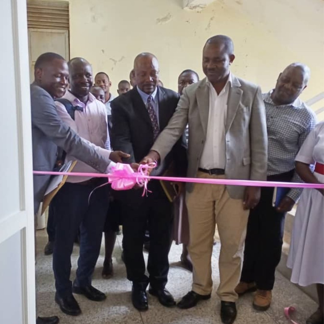 AdaraGroup's tweet photo. We opened Luwero Hospital’s expanded #newbornunit last week.
Previously, five babies shared a single bed. Now the unit can care for up to 20 babies.
@MinofHealthUG believe the unit will be key in reducing #newborn deaths & #stillbirths in the district
🔗https://t.co/SrFjYAfRDc https://t.co/OBk1OyglnT