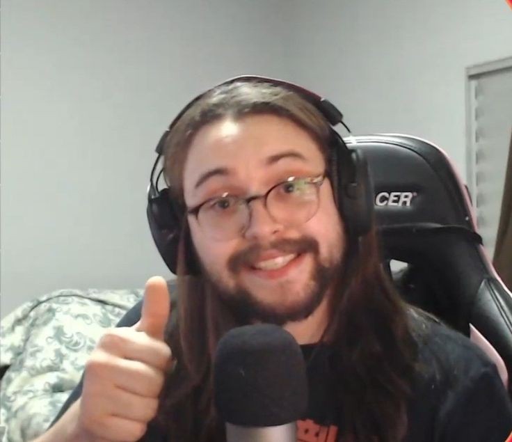 glusyy09's tweet photo. monark é NAZISTA
dream é PEDOFILO 
cellbit é ARROMBADO
cariani é TRAFICANTE
diggo é CHATO
felca é TÓXICO
mas os GOATS seguem intactos https://t.co/S9u5nJBzxN