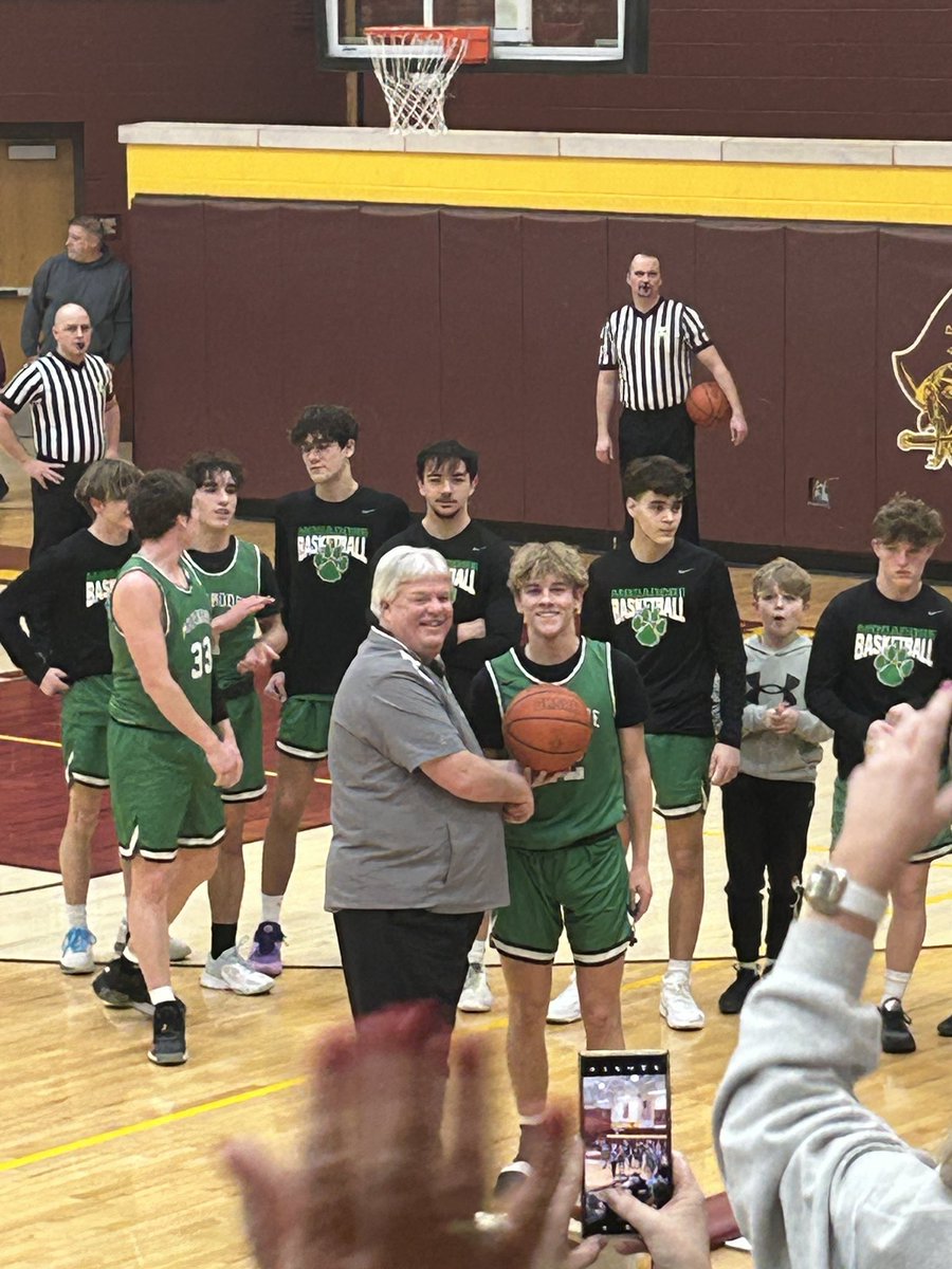 MogBasketball_'s tweet photo. Varsity Cats win at Southeast 77-62. JV also wins. Tonight we celebrate Layne Miller hitting his 1000 point. Congrats Layne! https://t.co/FexaY5ub5R