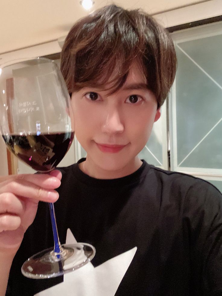 haech_haech's tweet photo. @sayrinsipiey859 @GaemGyu HAPPY KYU DAY!

#TodayIsKyuhyunDay 
#규현아_너여서_사랑해
@GaemGyu https://t.co/pq1JNrVsF5