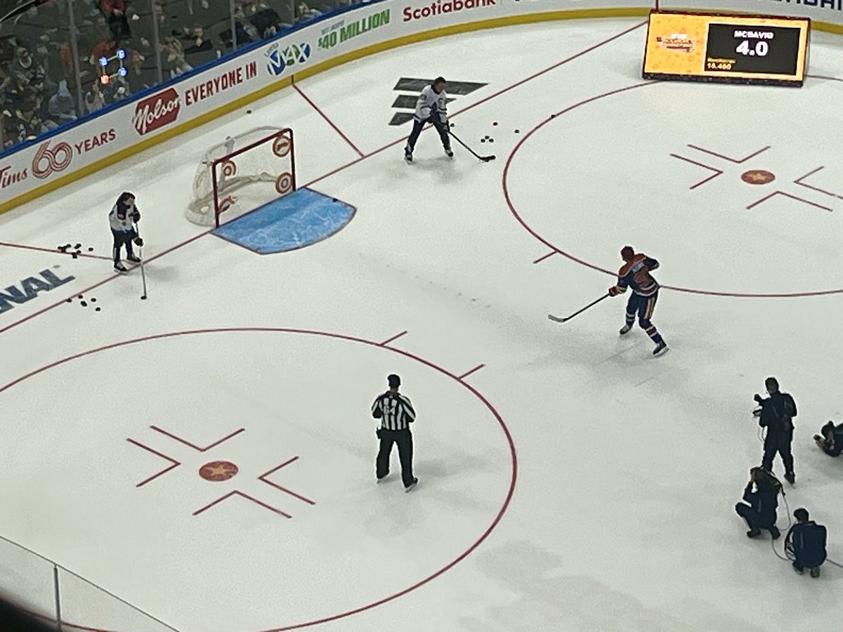 expomick's tweet photo. Accuracy Shooting. Connor McDavid does The Bourque. 4 for 4. #NHLAllStarGame #NHLSkills https://t.co/E80Uay8Zk7