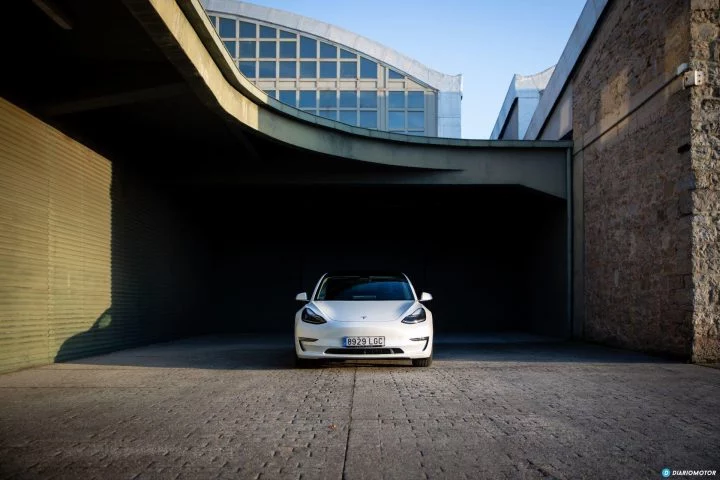 AutosTunning's tweet photo. El Tesla de 25.000 € ya existe y, aunque tiene una importante condición, ¿vale la pena? https://t.co/wYNydL0IhM https://t.co/WAnIpIuC6f