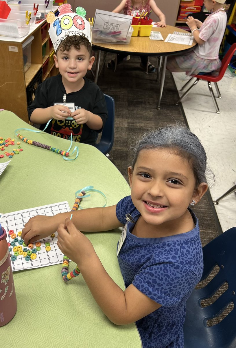 100 days of kindergarten fun! ❤️ #EGEgrows <a href="/HumbleISD_EGE/">Elm Grove Elementary</a>